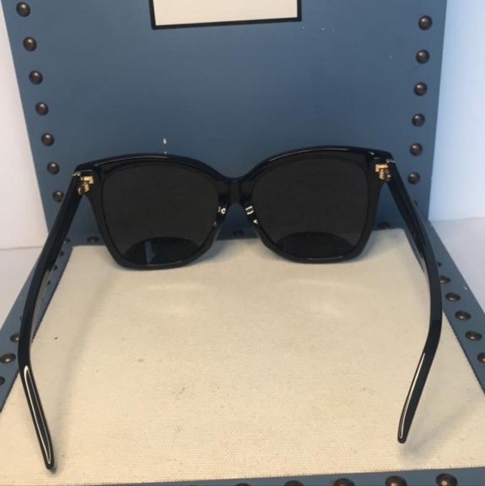 Authentic GUCCI New. GG0459S 001 Rounded Square Sunglasses