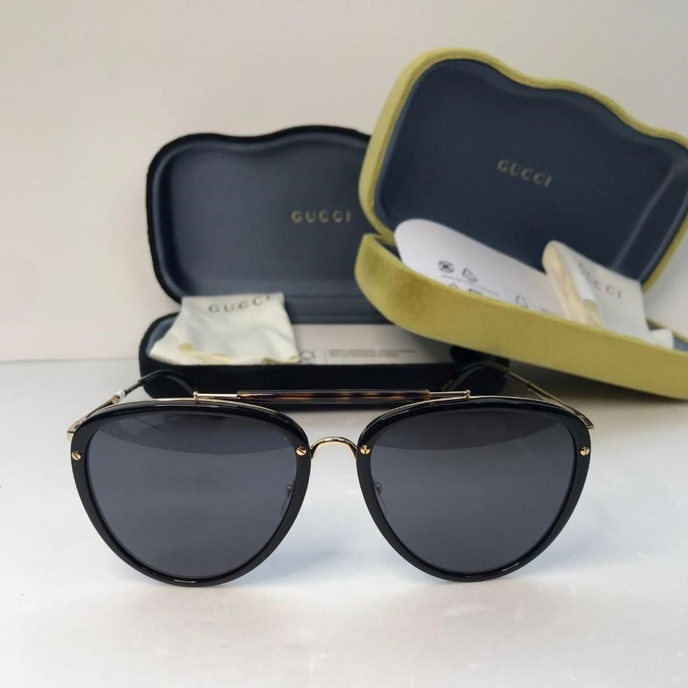 New - 💯 Original  Gucci GG0672S Unisex Aviator Sunglasses, Black/Grey