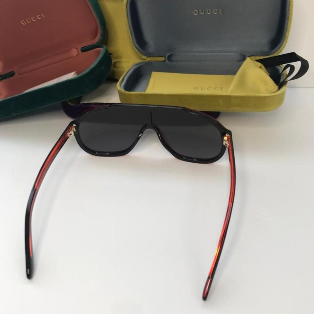 GG1038S 001 red black Seasonal Iconsunglasses with shiny trilayer trasparent red