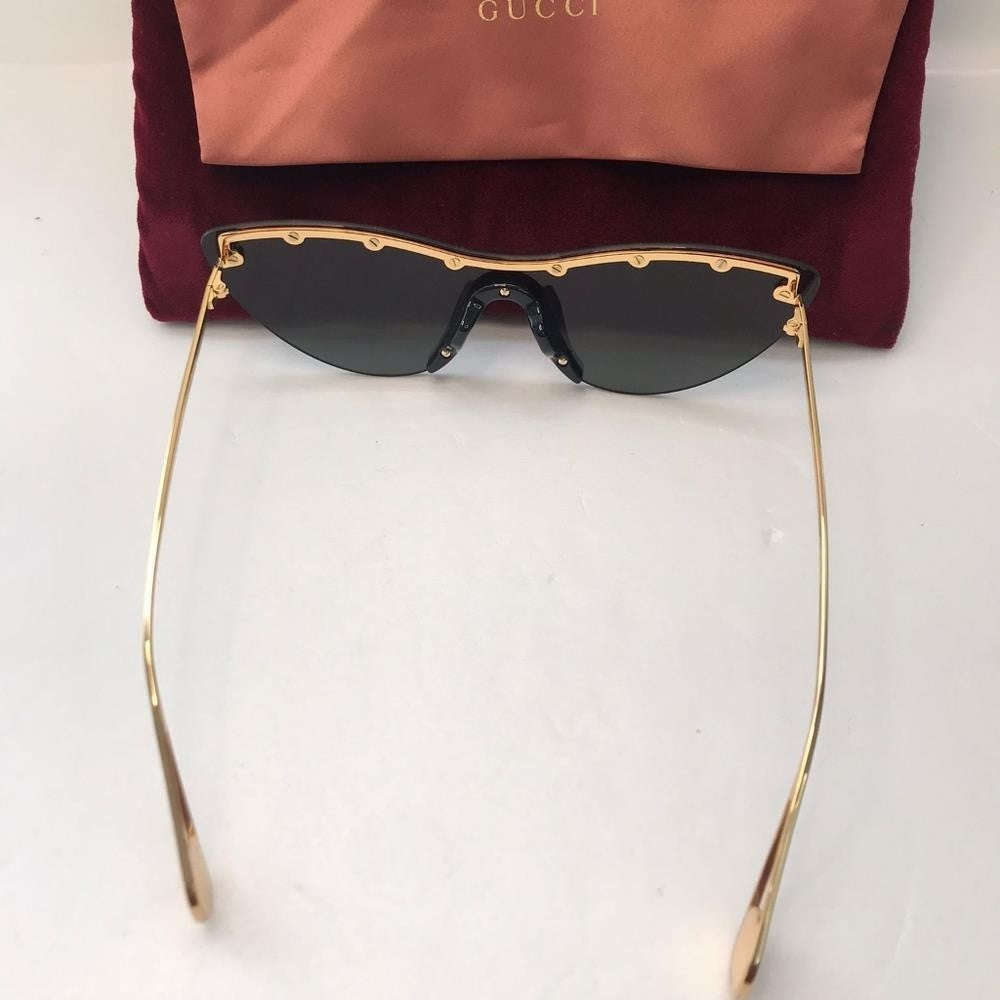 New  - 💯 Original GG0666S 001 99Gucci 99 mm Gold Sunglasses