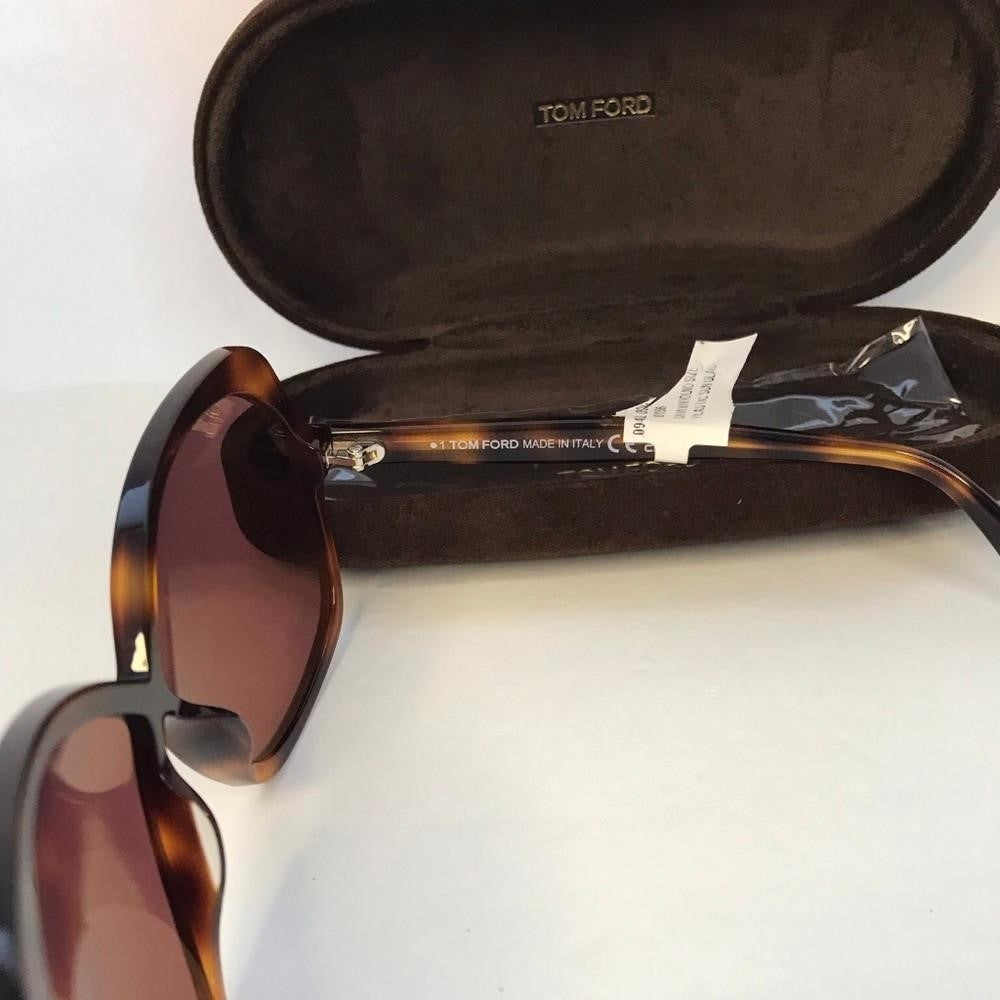 New- 💯 Original Tom Ford Rosemin 64mm Gradient Oversize Butterfly Sunglasses