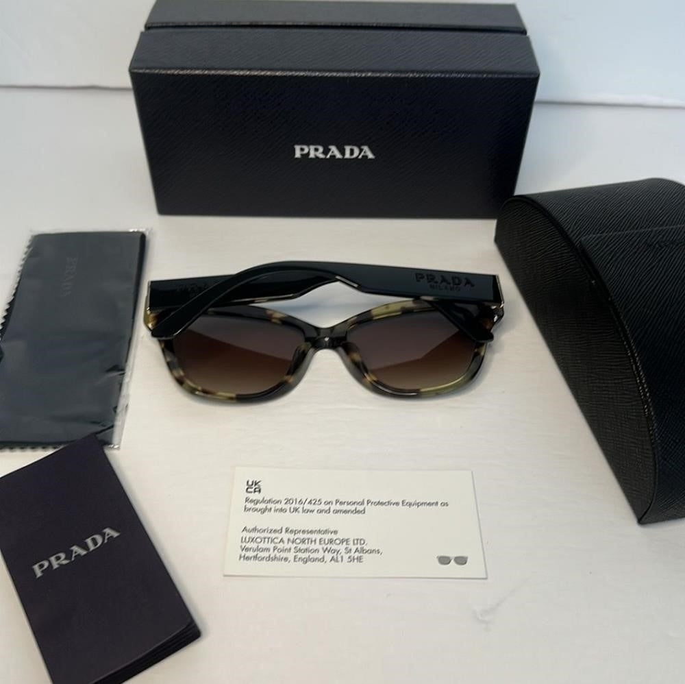 Authentic New Prada Sunglasses Prada PR 23 XSF Asian fit 3890A7 Black/Hav