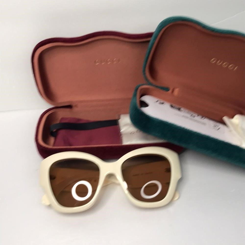 New - 💯 Original  Gucci GG0808S-002 53 Ladies Sunglasses