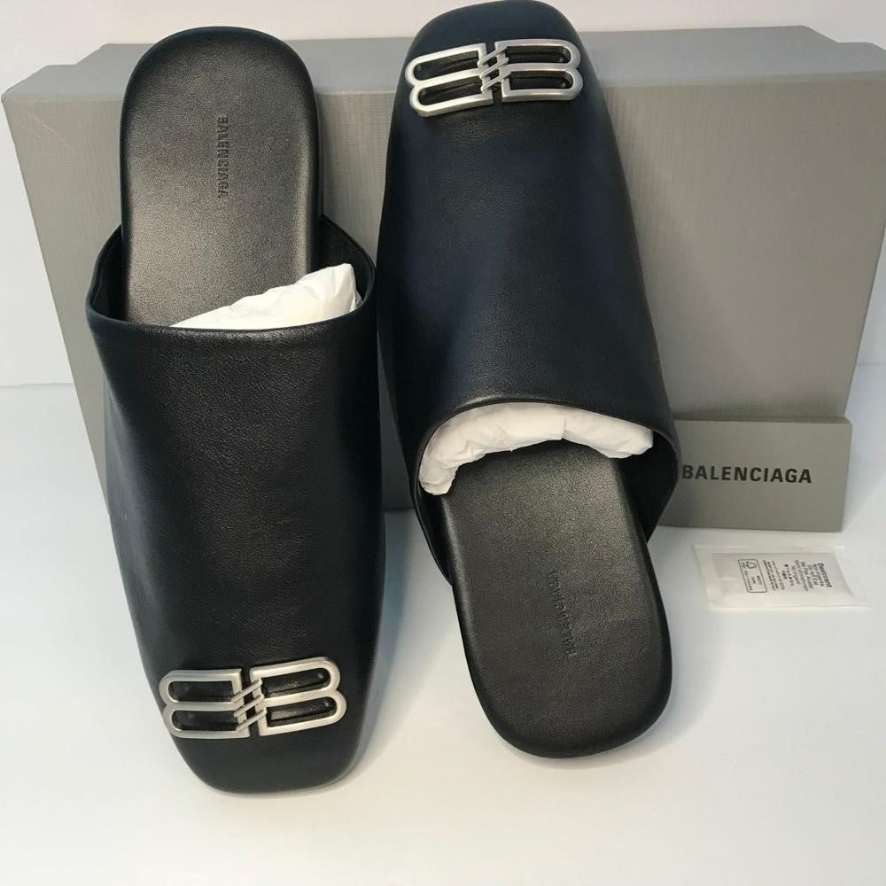 New 💯 Original Cosy BB MuleBalenciaga Cosy BB Logo Plaque Mules