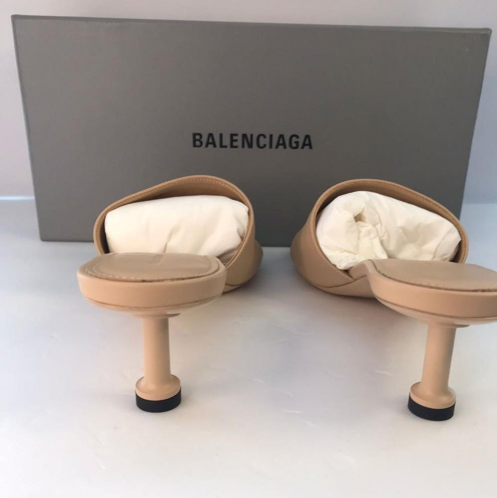 New 💯 Authentic Balenciaga "Bb" Logo Plaque Heeled Mules