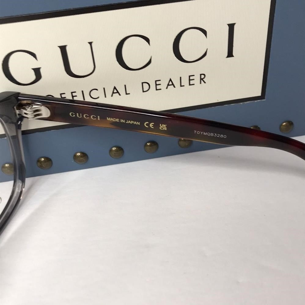 New - 💯 Original Gucci's GG0004ON  soft lines across  frames acetate front.Ico