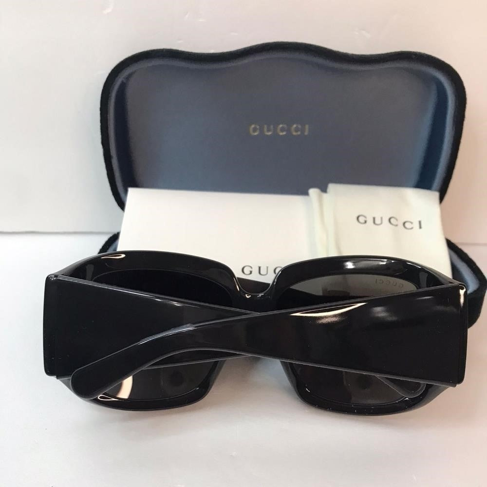 💯 - New original Gucci is going to be your favorite every day. Sunglass