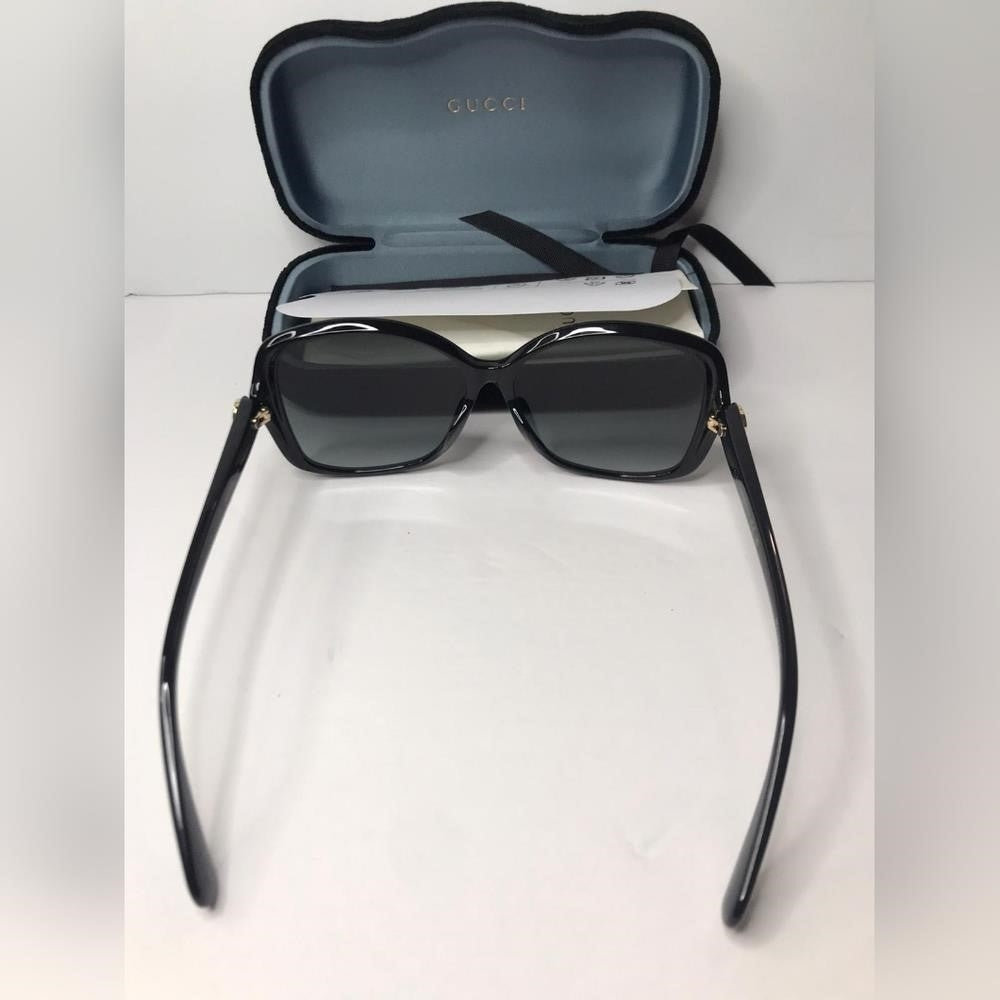 New - 💯 Original Gucci Grey Butterfly Ladies Sunglasses GG0950SA 001