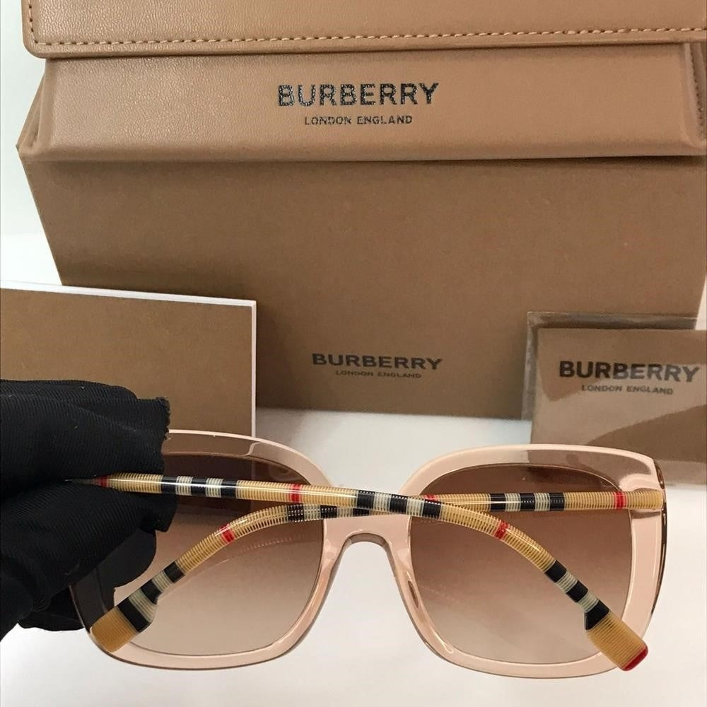 New - 💯 Original Burberry Caroll Gradient Brown Square Ladies Sunglasses BE432